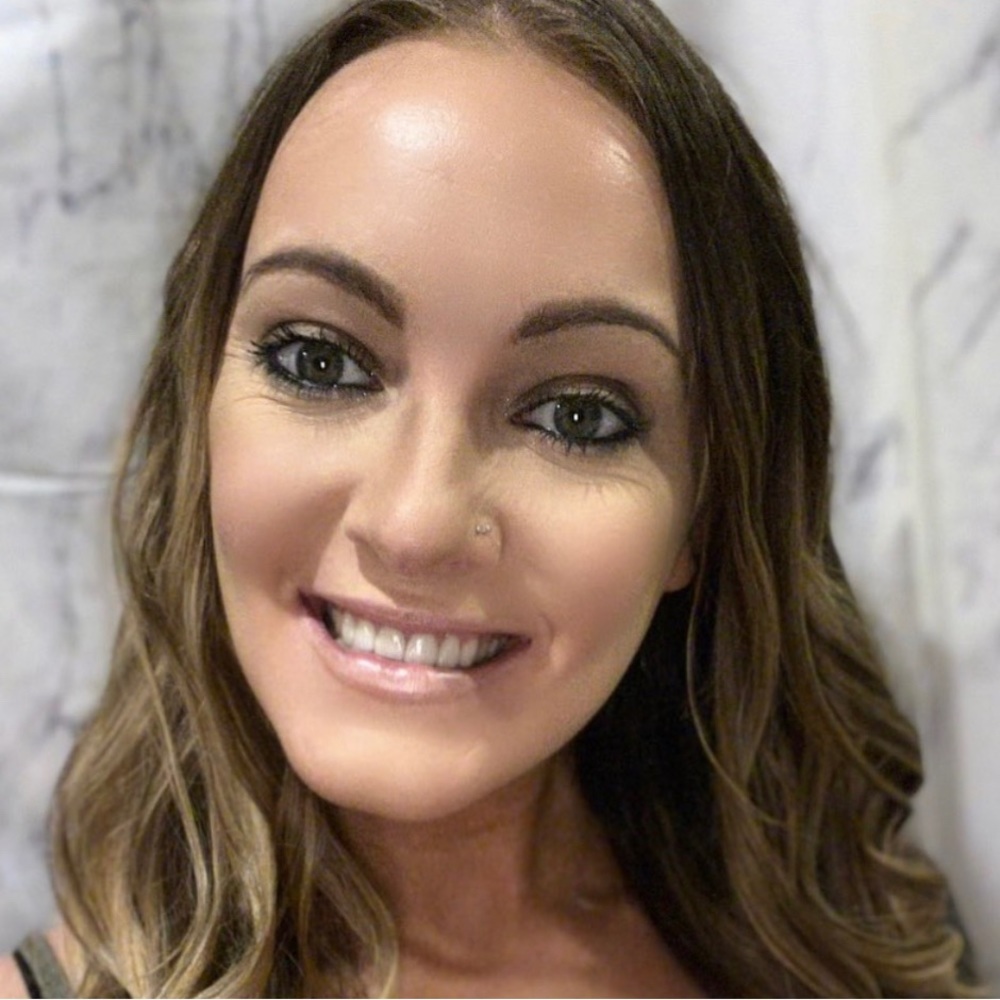 Meet your Posher, Lydia
